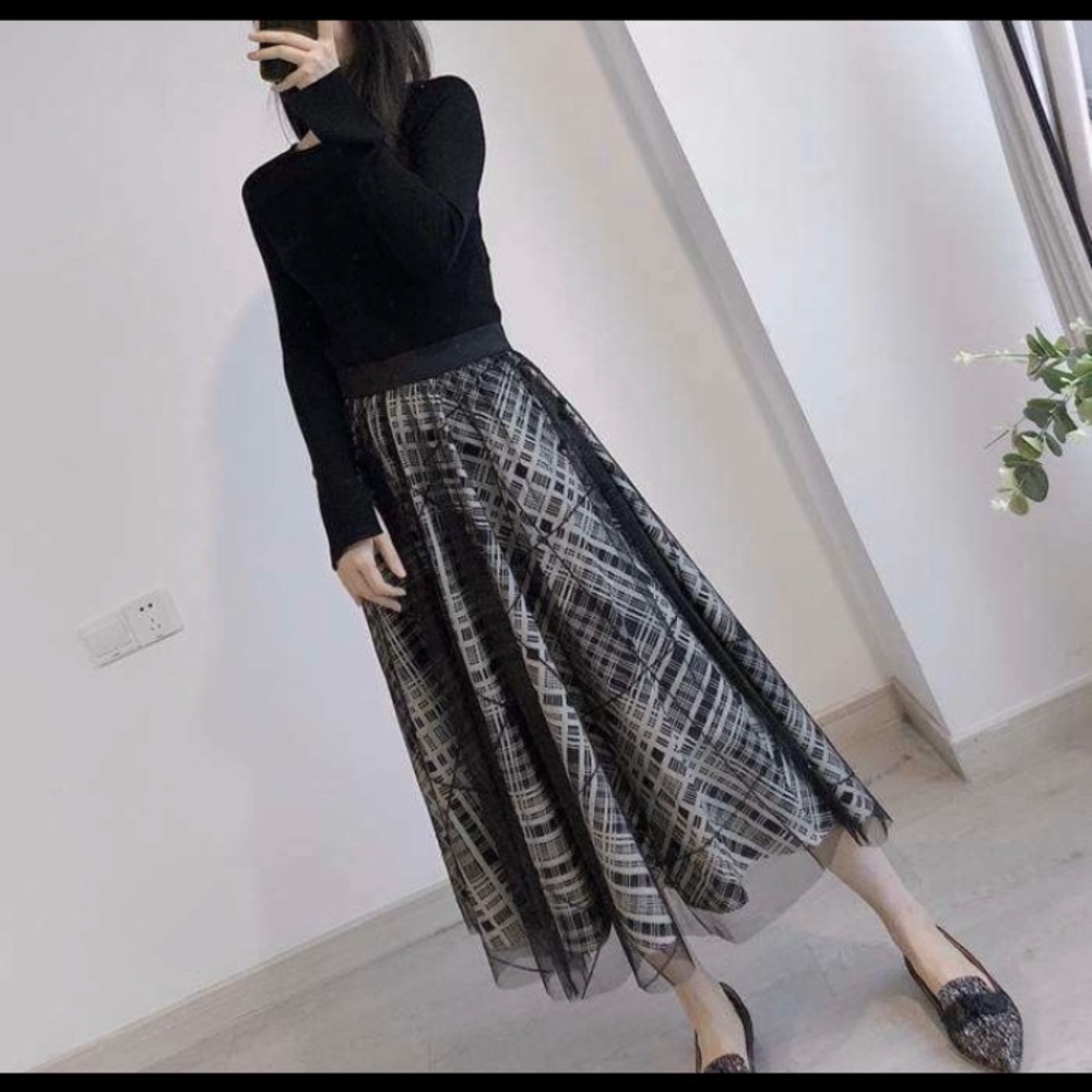 Embellished tulle Black skirt  S